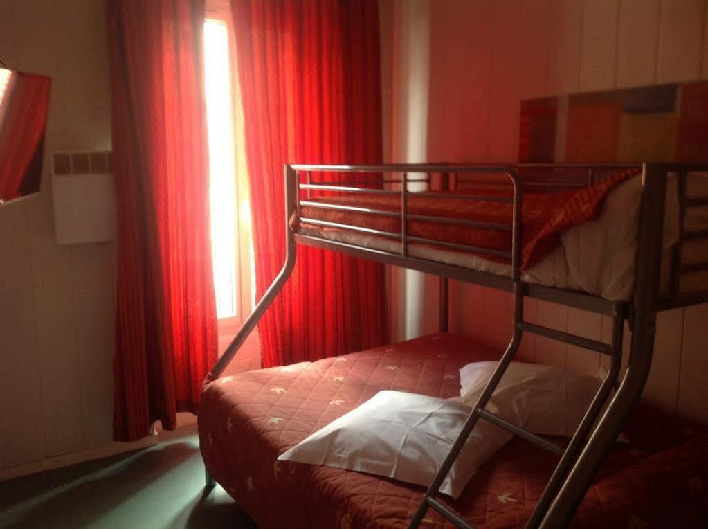 Untalented Hotel - Villette Paris Eksteriør billede